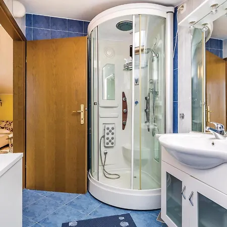 Appartement Stunning In With Wifi Matulji