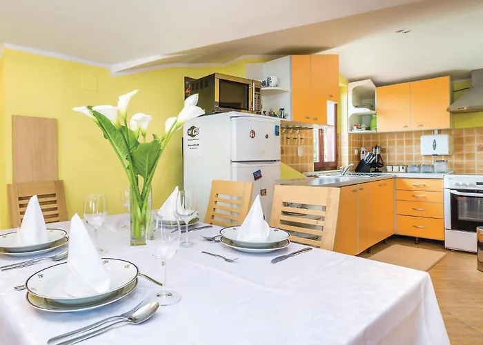Apartment Stunning In With Wifi