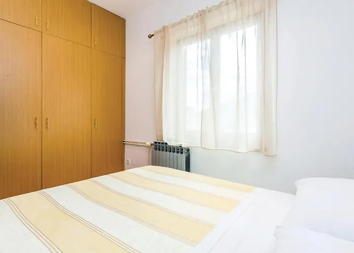 Apartamento Stunning In With Wifi